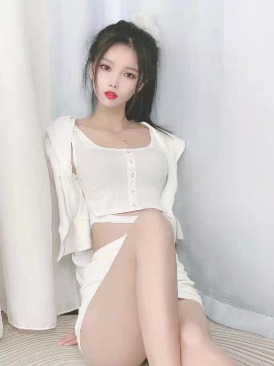 宁波南部商务区美女梦梦